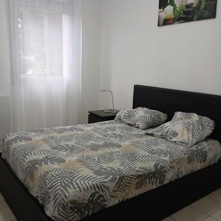 Résidence calme avec piscine Béziers Extérieur photo