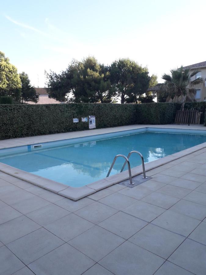 Résidence calme avec piscine Béziers Extérieur photo