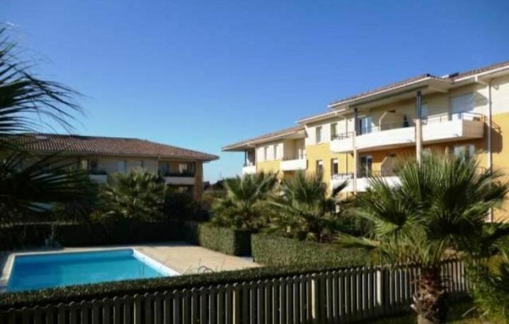 Résidence calme avec piscine Béziers Extérieur photo