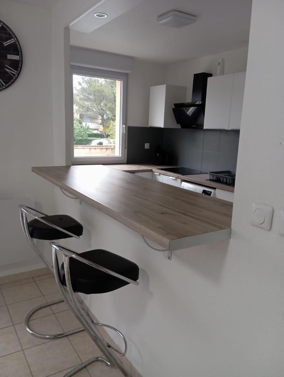 Résidence calme avec piscine Béziers Extérieur photo